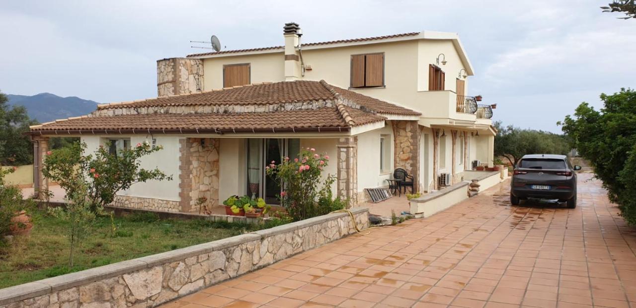 Villa Renzo E Lucia Sant Isidoro  Exteriér fotografie