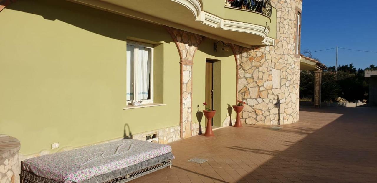 Villa Renzo E Lucia Sant Isidoro  Exteriér fotografie