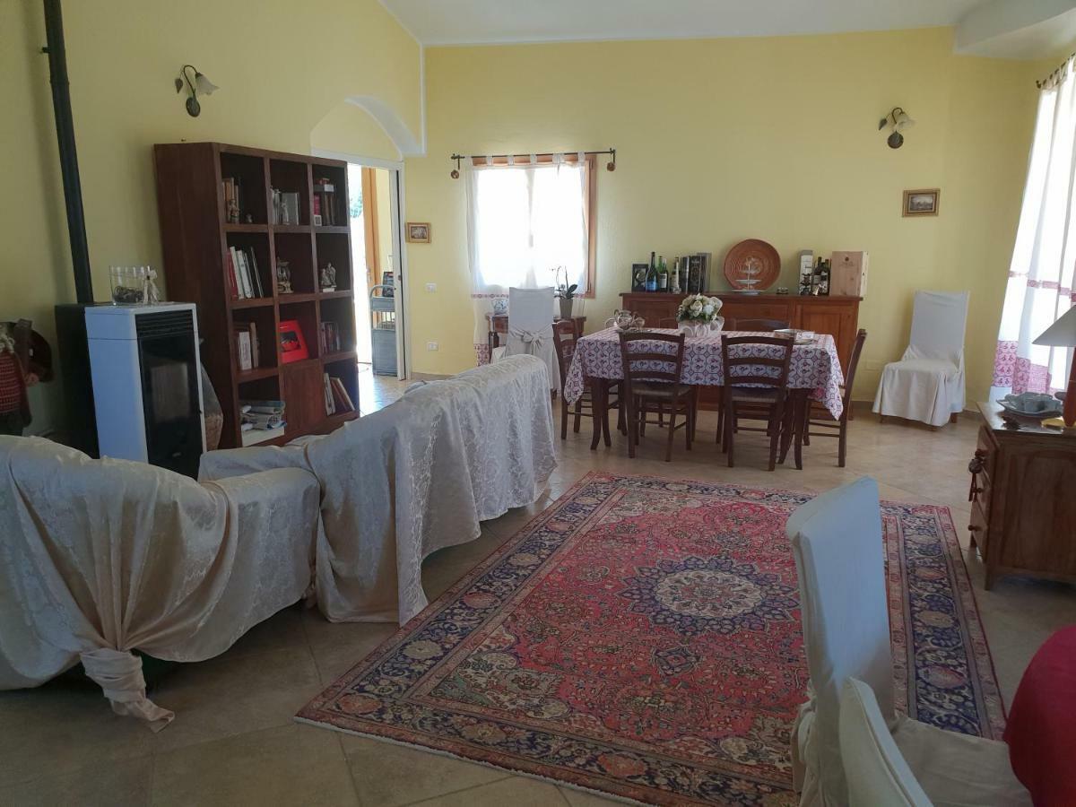 Villa Renzo E Lucia Sant Isidoro  Exteriér fotografie