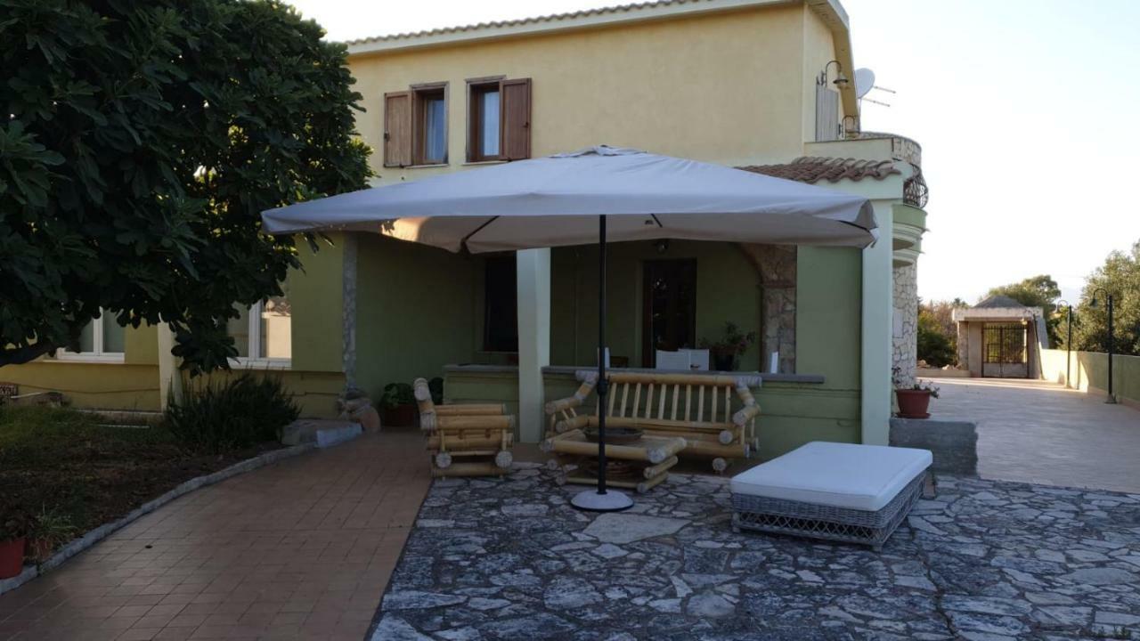 Villa Renzo E Lucia Sant Isidoro  Exteriér fotografie